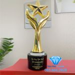 Cúp vinh danh pha lê M34 giá rẻ nhất thị trường