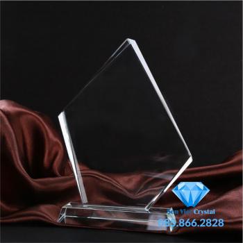 Kỷ niệm chương pha lê M05