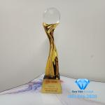 Cúp vinh danh quả cầu pha lê giá rẻ nhất thị trường