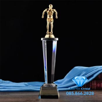 Cúp lưu niệm pha lê giải nhảy xa M59