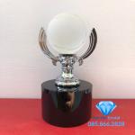Cúp vinh danh quả cầu pha lê M60