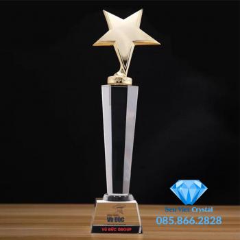 Cúp lưu niệm pha lê M69