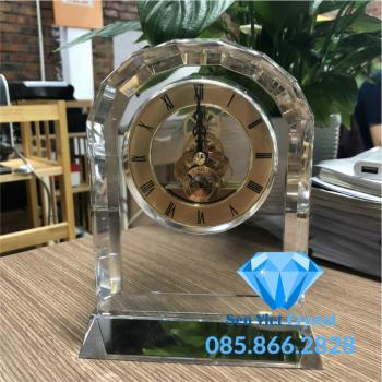 Đồng hồ pha lê M10