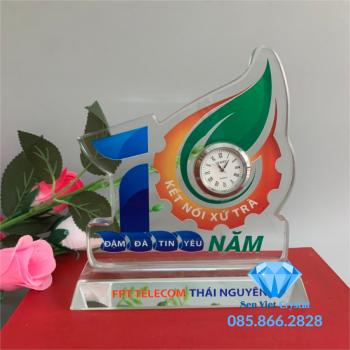Bộ số kỷ niệm pha lê 10 năm