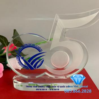 Bộ số kỷ niệm pha lê M2