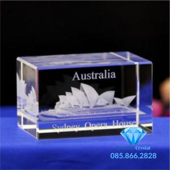 Khối pha lê khắc 3D M13