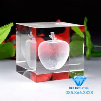 Khối pha lê khắc 3D M14