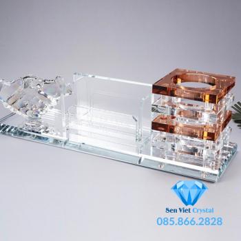 Bộ để bàn pha lê M04
