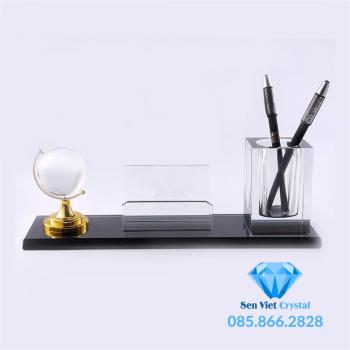 Bộ để bàn pha lê M05