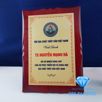 Bảng vinh danh M04