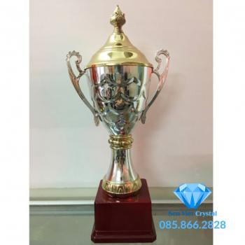 Cúp kim loại M08