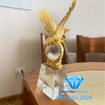 Cúp vinh danh chim Đại Bàng M76