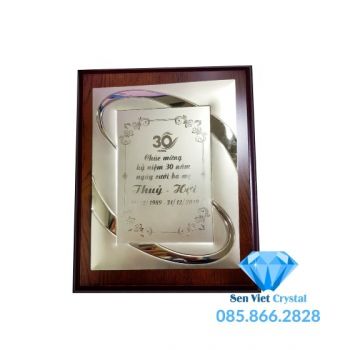 Bảng vinh danh M18