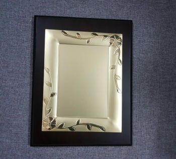 Bảng vinh danh M28